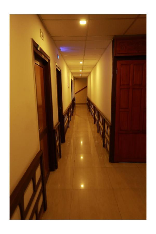 Corridor Calicut Airport Hotel Kondotty Exterior photo